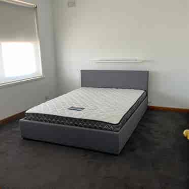 One fully fur bedroom in Enfield