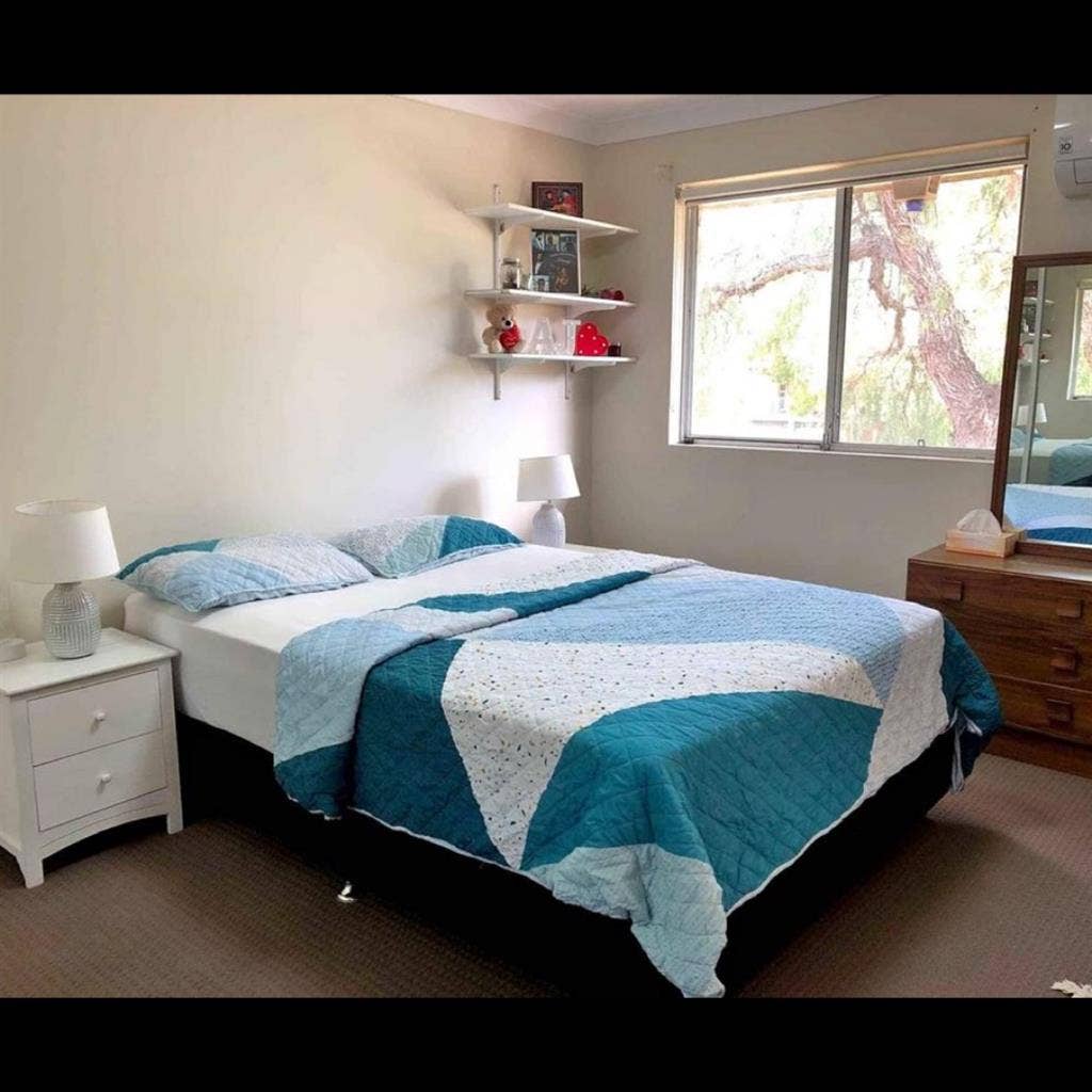 Merrylands  private  per week