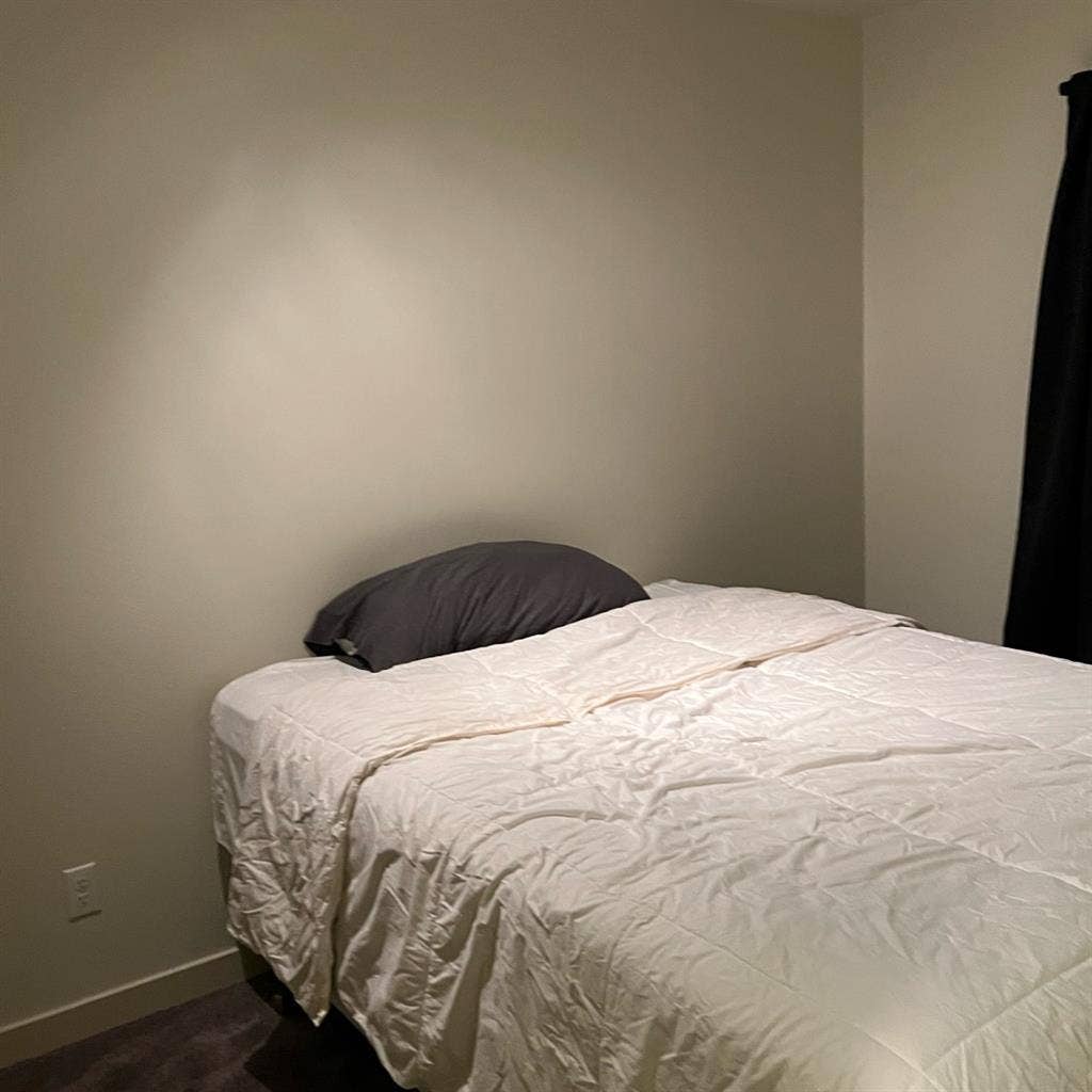 Furnished room for rent in Tigard