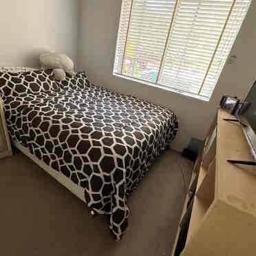 SHORT TERM ROOM KENSINGTON!!