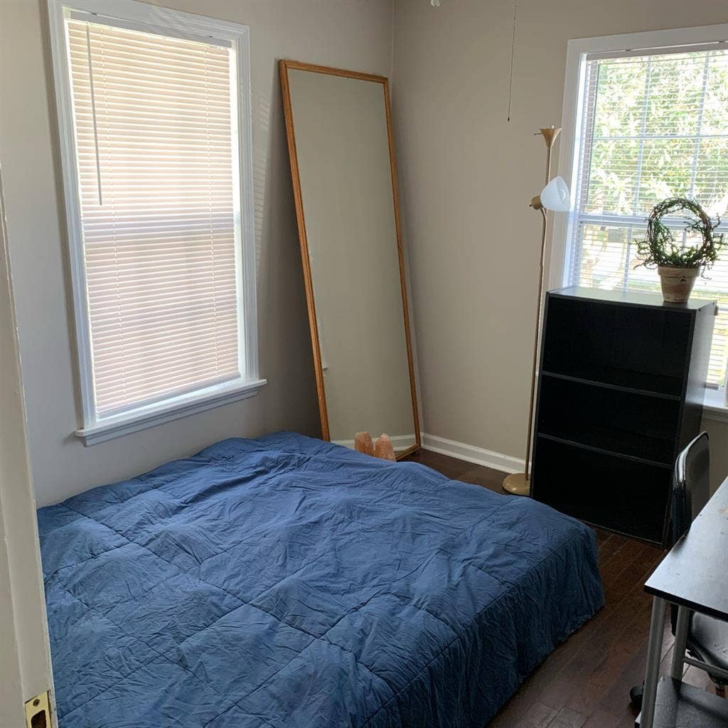 Room for rent in Atlantic Beach!