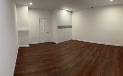 Large remodeled room for rent.