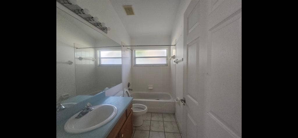 Private room shared bathroom