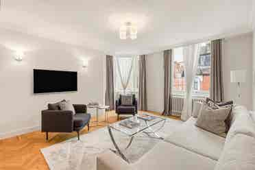 Elegant apartments near Harrods on