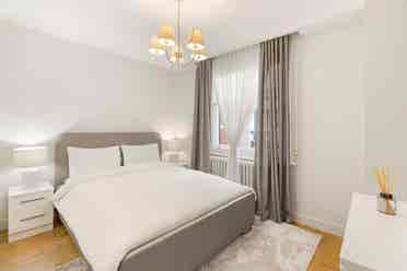 Elegant apartments near Harrods on