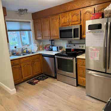 3 bedroom townhome room share