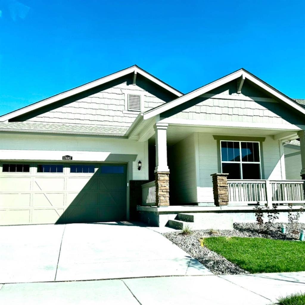 Scenic view deck single family home