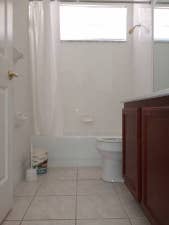 Room w/Private Bathroom in Orlando