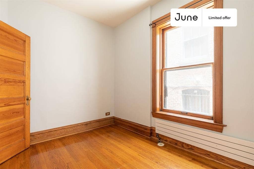 3 BR in Chicago