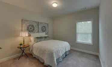 Room beautiful new home in Dacula