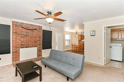 1 BR in Austin