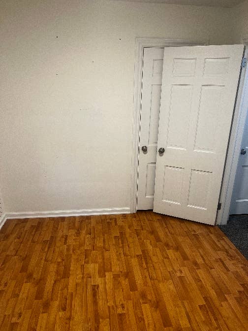 Room available in Alger Heights