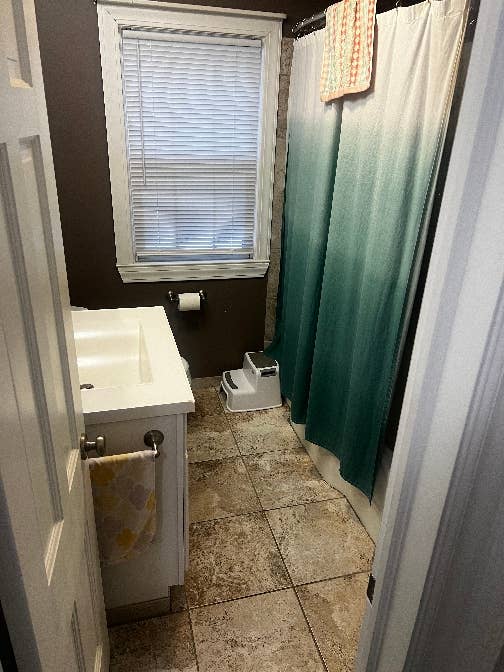 Room available in Alger Heights