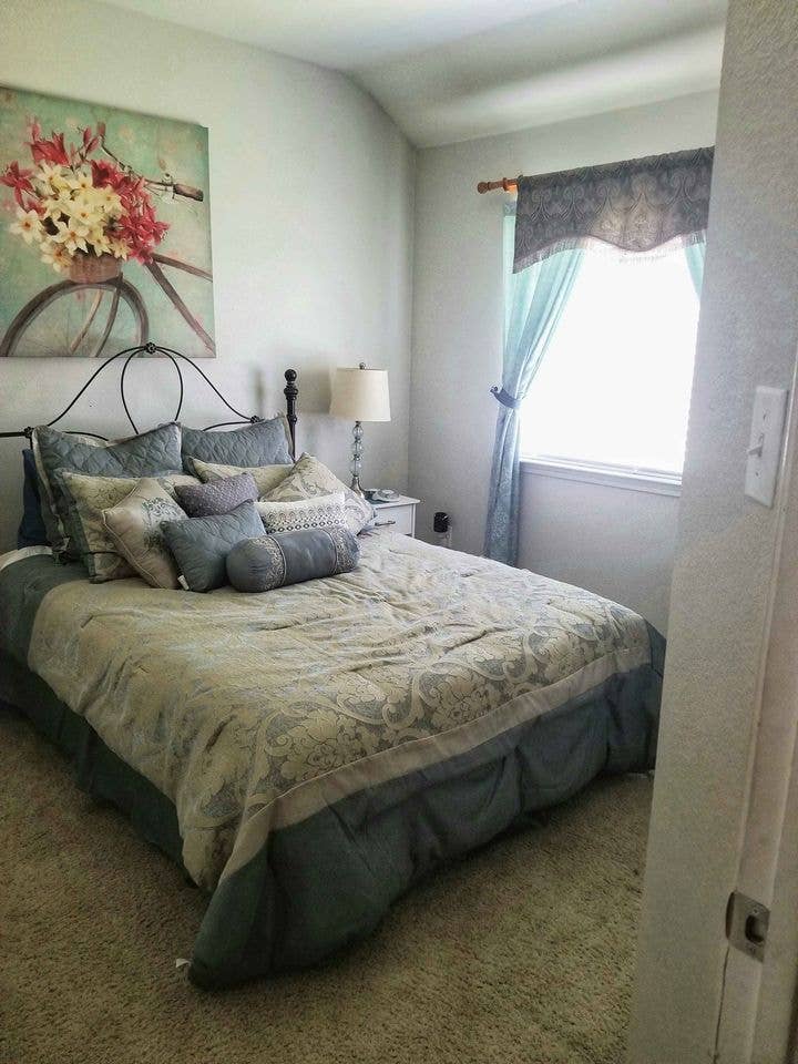 Room in Exciting Frisco TX!