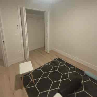 Room/Bathroom in Seminole Heights