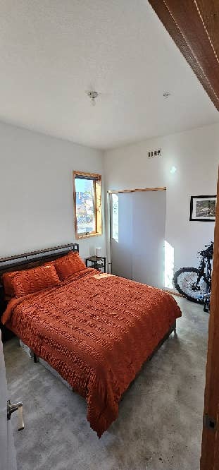 Room in Kendall Yards