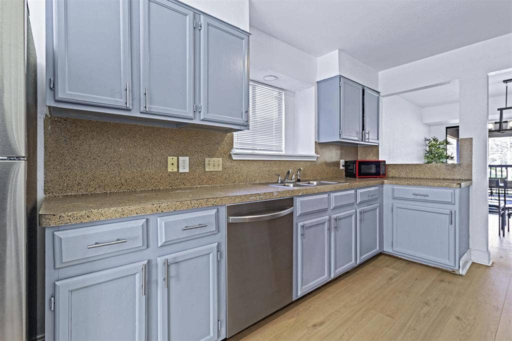 1 BR in Austin