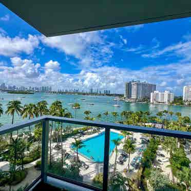 Amazing views apt in Miami Beach