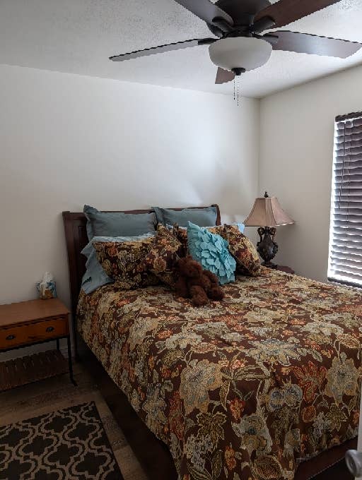 Furnished Room for Rent in Heber!