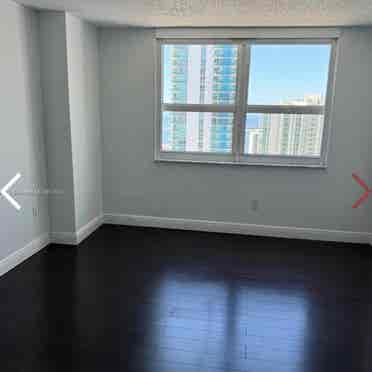 2 bdrm Brickell bay condo for rent!