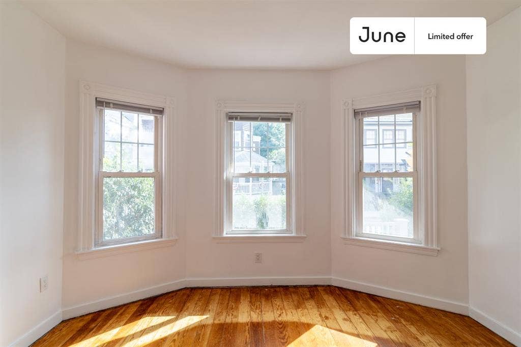 4 BR in Boston