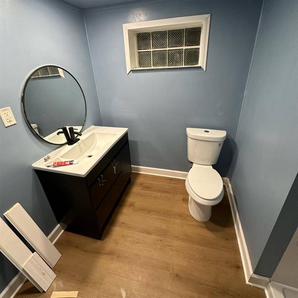 2 room, private living area / bath