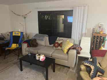 Room for rent in Santa Monica!