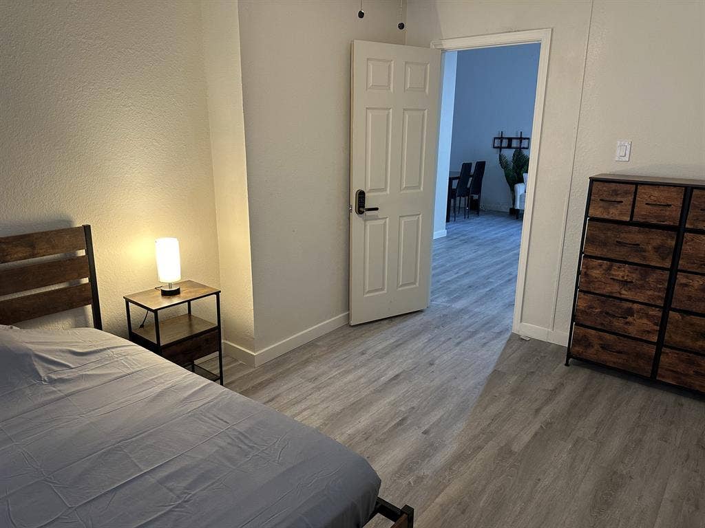 🏠 Room Available in Fort Worth