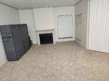 B Apt from Dec to Feb (Irving)