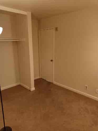 2 rooms for rent in Mission Valley.