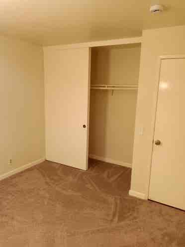 2 rooms for rent in Mission Valley.