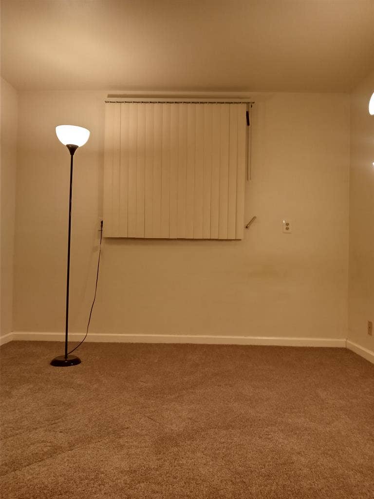 2 rooms for rent in Mission Valley.