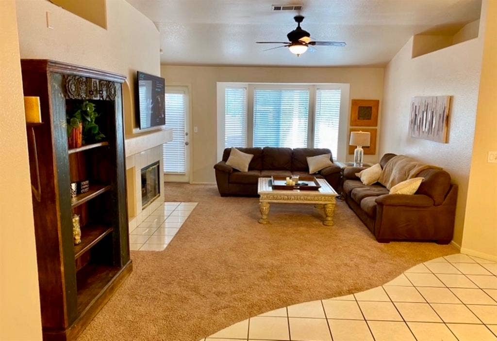 Room for 4 in a Quite Neighborhood