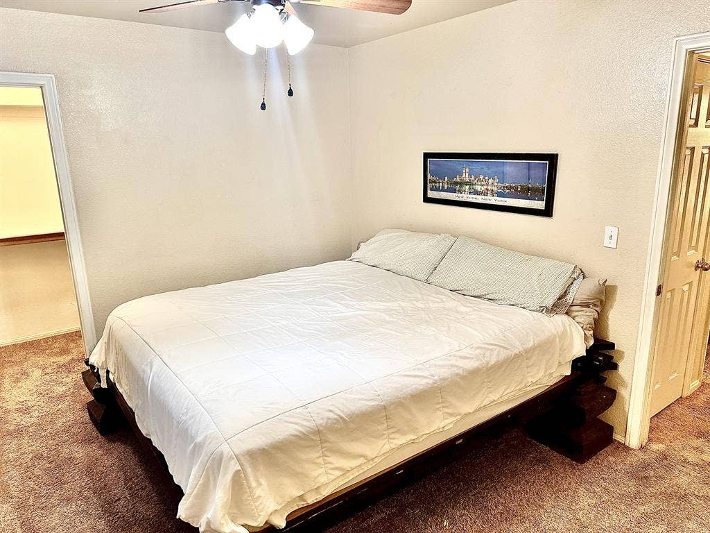 Room for 4 in a Quite Neighborhood