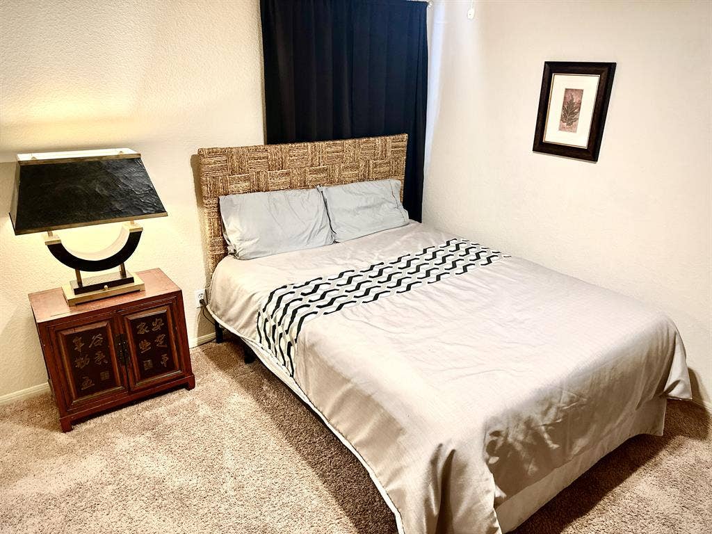 Room for 4 in a Quite Neighborhood