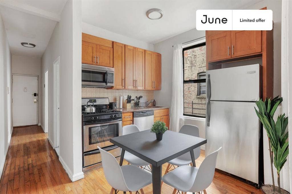 3 BR in New York City