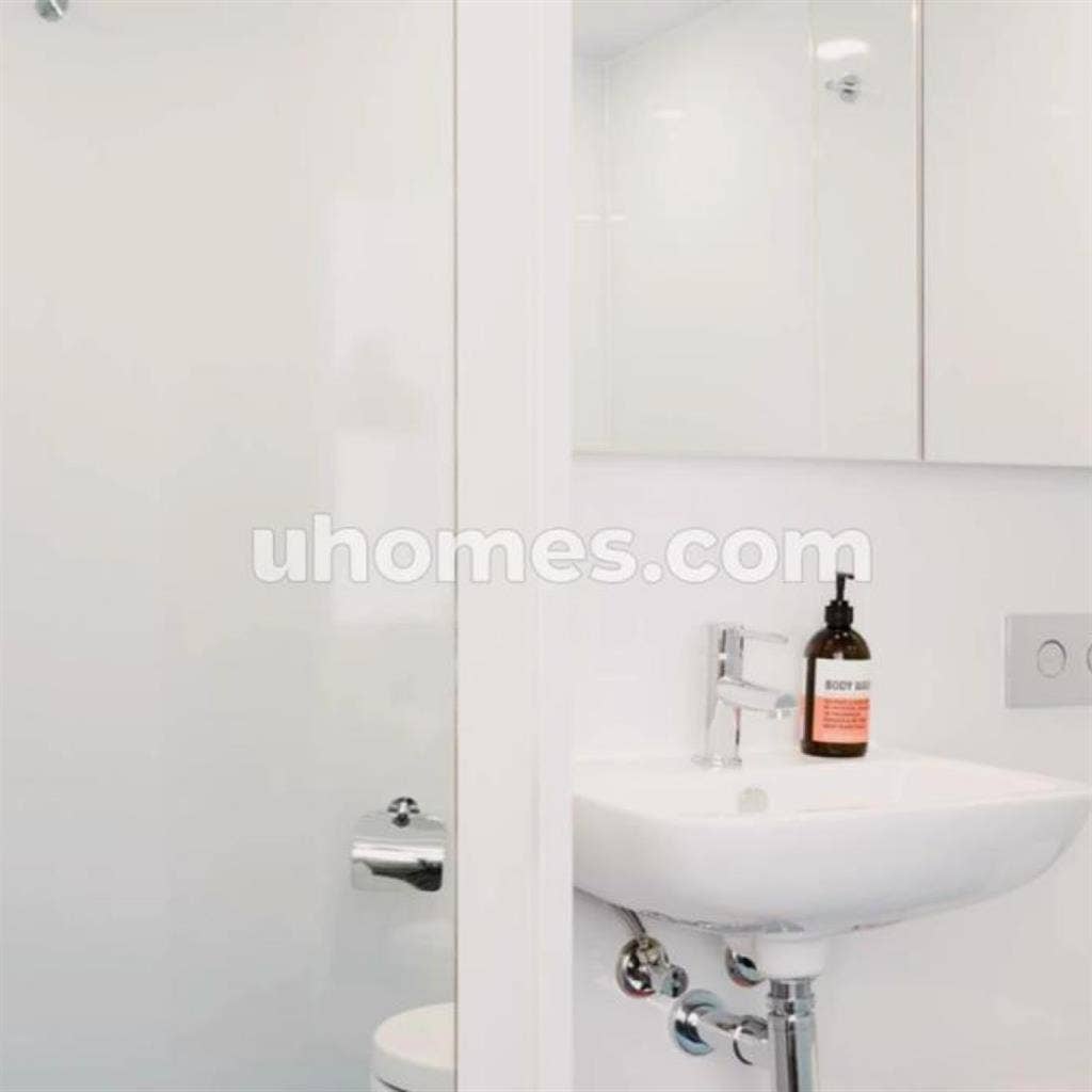 Studio Apartment in CBD Melbourne