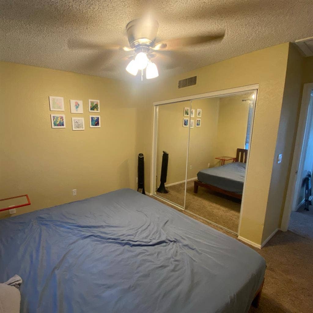 Room available in a nice house!