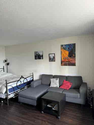 Furnished Studio Yonge & Eglinton