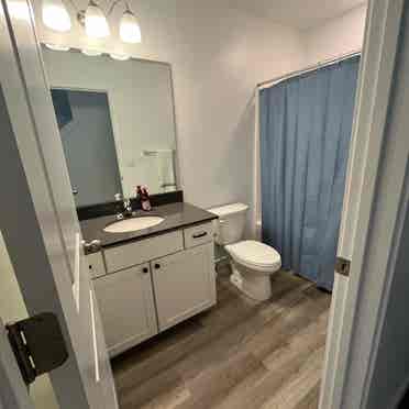 Single Room/Private Bathroom