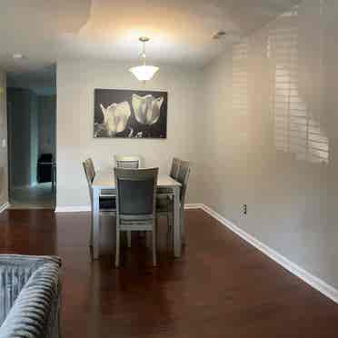 Private room-Shared bath