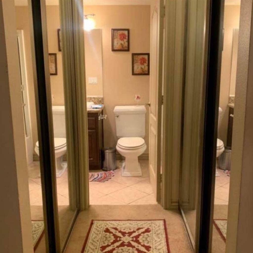 MASTERROOM FOR RENT- private bath