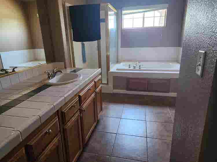 3 seperat bedrooms for rent