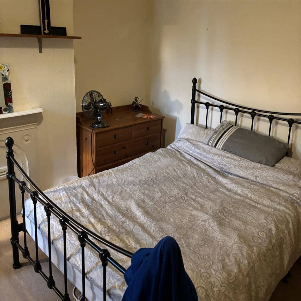 5 bedroom house share