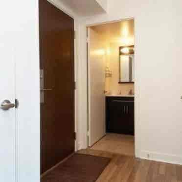 2 Bed Apartment in Liberty Village!