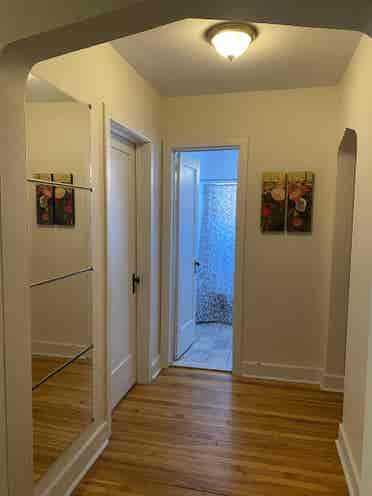 Spacious apartment near Byward!