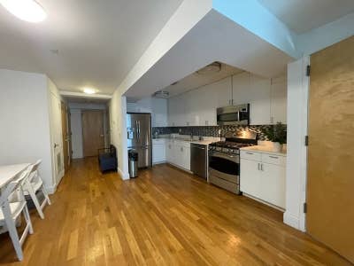 Spacious 2BR Union Sq- W/D