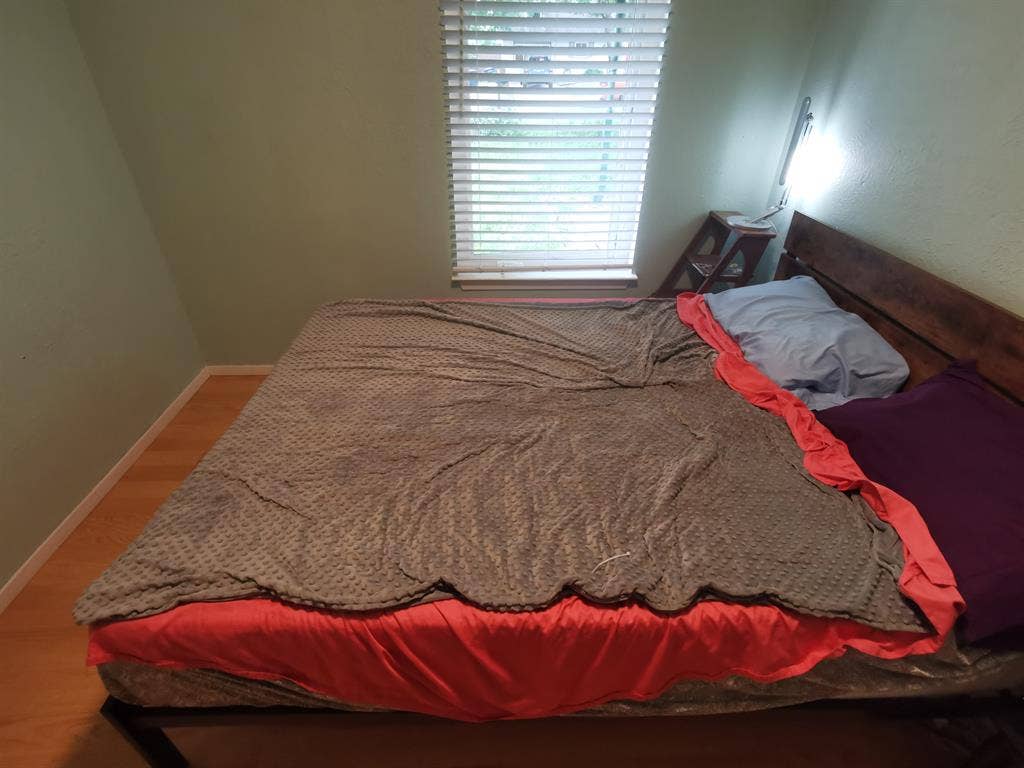 Room for rent in south austin