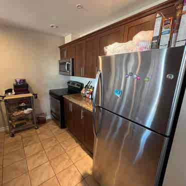 Master room in 2 bedroom apartment