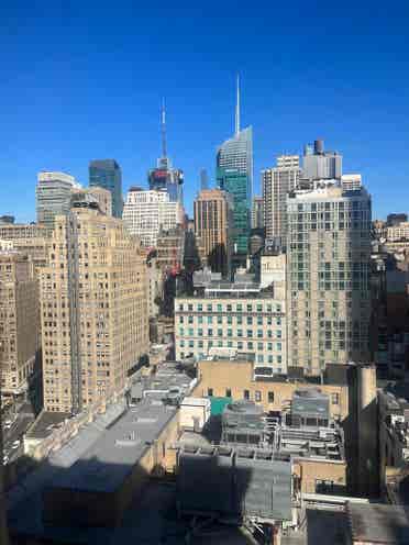 Room with Gorgeous Views in Midtown